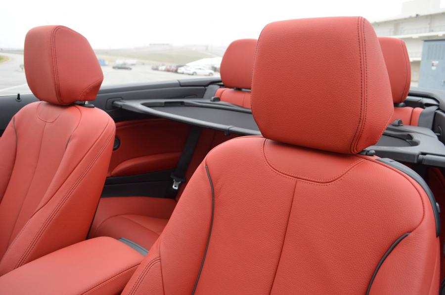  BMW 228i Convertible 2015 года  (фото 15 из 24)